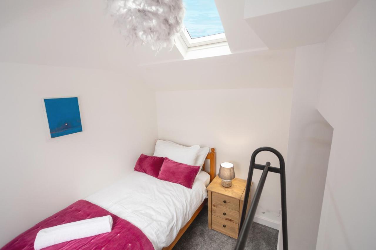 The Snug In Mousehole Villa Exterior photo